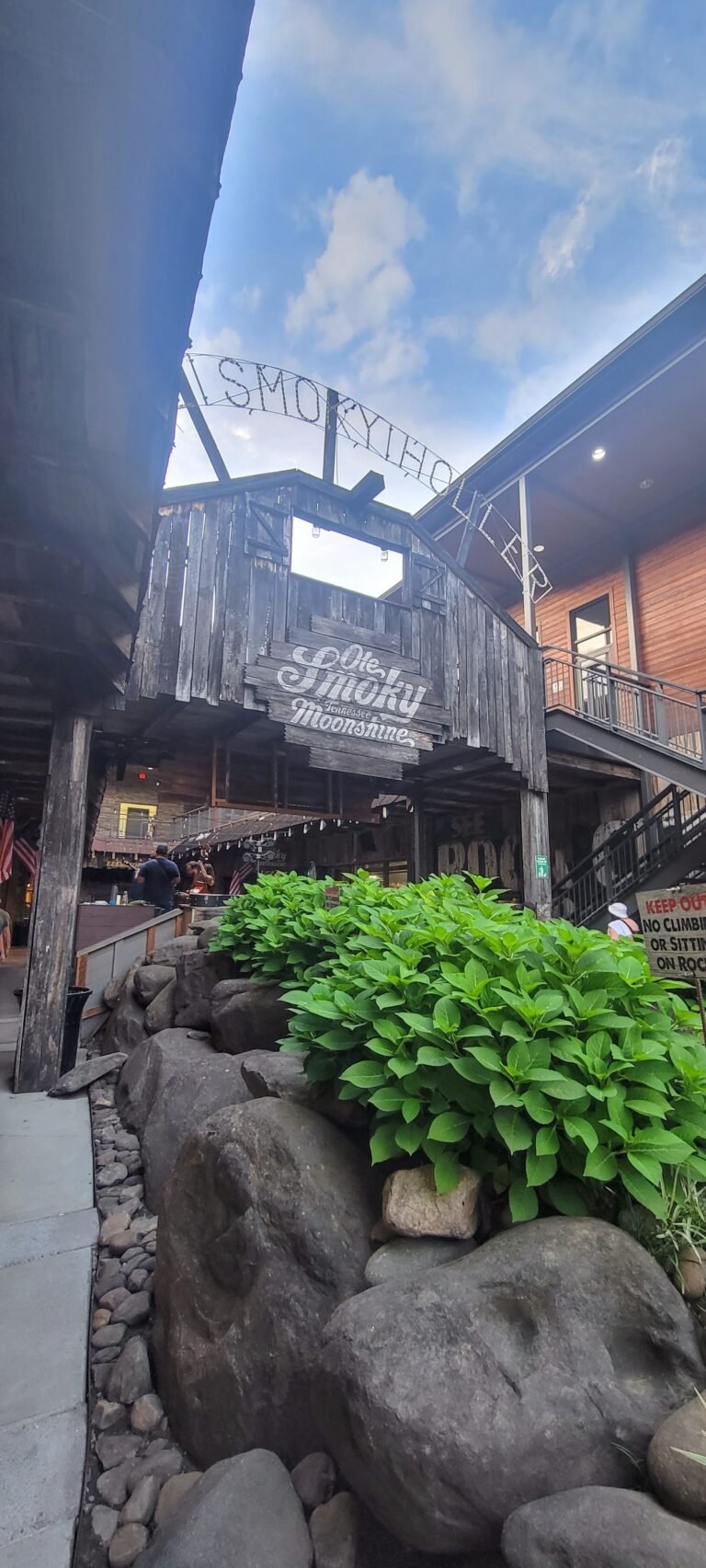 Should You Visit Gatlinburg and Pigeon Forge