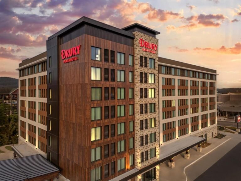 Drury Plaza Hotel Pigeon Forge Review