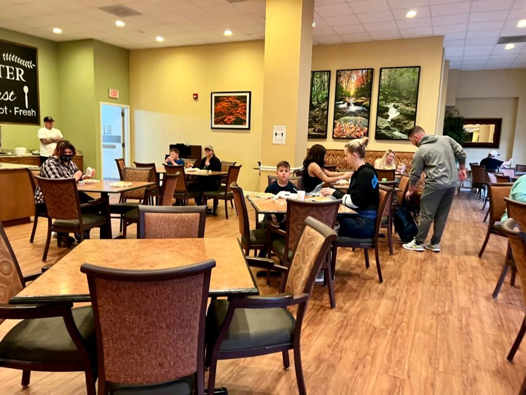 Relaxing Stay at Edgewater Hotel in Downtown Gatlinburg Relaxing Stay at Edgewater Hotel in Downtown Gatlinburg