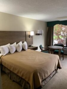 Riverside motor lodge