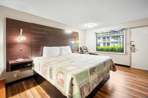 Country Town N Suites, Gatlinburg, TN — 523 East Parkway, Gatlinburg review