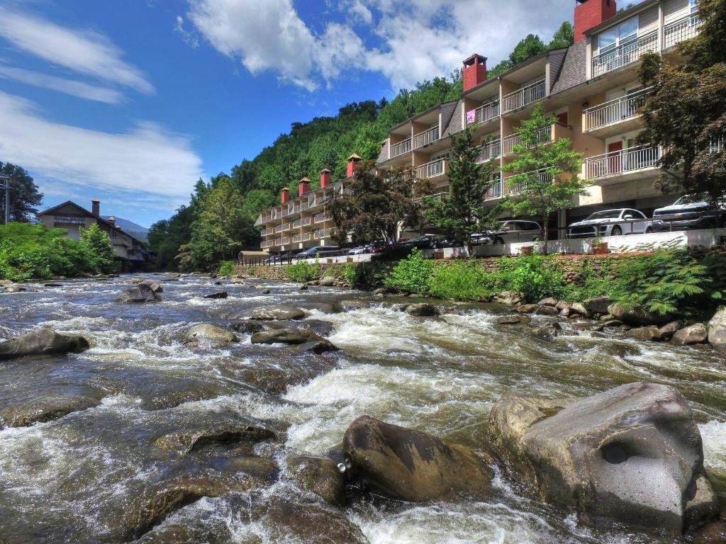 Gatlinburg river inn review 3