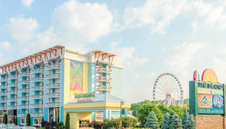 Hotels near the island pigeon forge tn 3