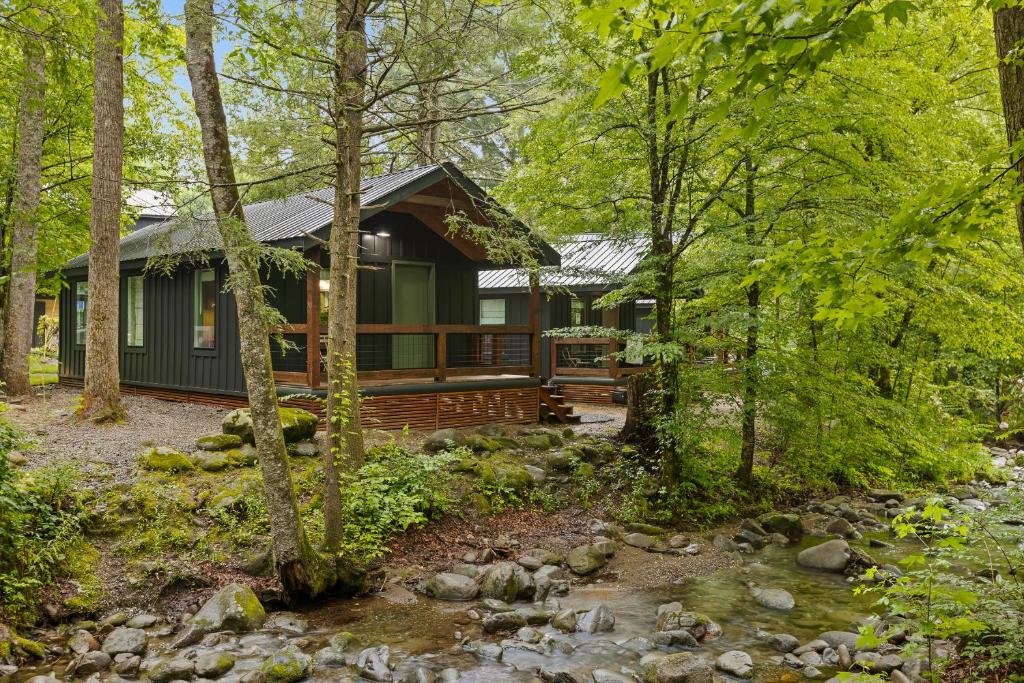 Cabin accommodation at Roamstead Smoky Mountains in Cosby Tennessee