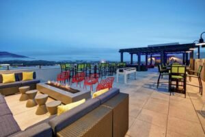 Tru By Hillton Top Deck