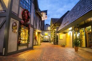 gatlinburg, marketplace, village, buildings, architecture, town, tourism, yellow, walkway, shopping, brown shopping, brown shop, brown village, gatlinburg, gatlinburg, gatlinburg, gatlinburg, gatlinburg