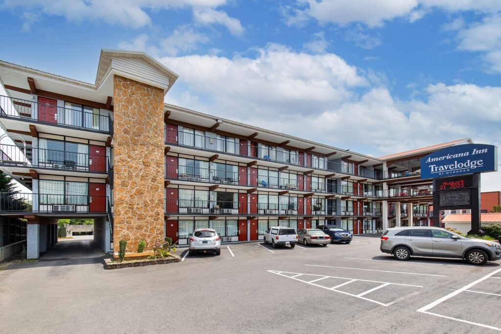 Americana Inn Pigeon Forge Review: Travelodge by Wyndham