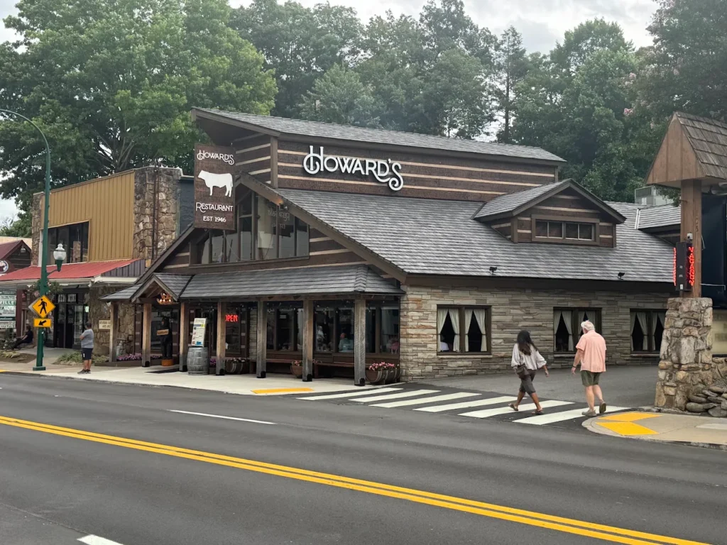 Howard's Restaurant is one of our favorite places to eat when staying here